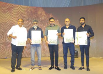 గ్రీస్-ప్రేరేపిత లగ్జరీ, బ్రిడ్జ్ ఎప్సిలాన్ విల్లాస్ ప్రారంభం