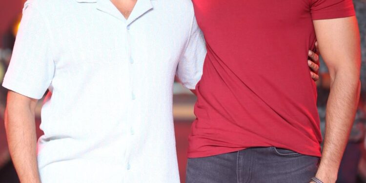 కాశ్మీర్ మనదే కాశ్మీర్ ప్రజలు మనవాళ్లే – హీరో విజయ్ దేవరకొండ