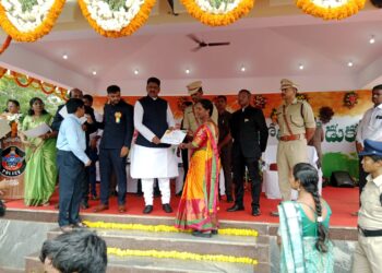 ప్ర‌భుత్వ కొలువుల‌కు చిరునామా- య‌ర్ర‌బండ‌