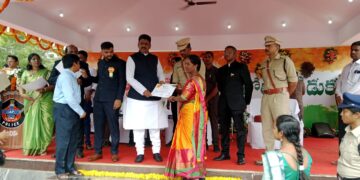 ప్రభుత్వ కొలువులకు చిరునామా- యర్రబండ