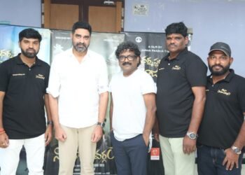 దర్శకుడు క్రిష్, గేయ రచయిత చంద్ర బోస్ సంయుక్తంగా విడుదల చేసిన ధర్మస్థల నియోజకవర్గం” చిత్రంలోని ‘ధర్మో రక్షతి రక్షితః’ పాట